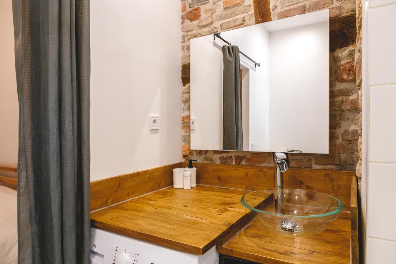 Appartement Hypercentre Rdc - New Location Bourg-en-Bresse Buitenkant foto